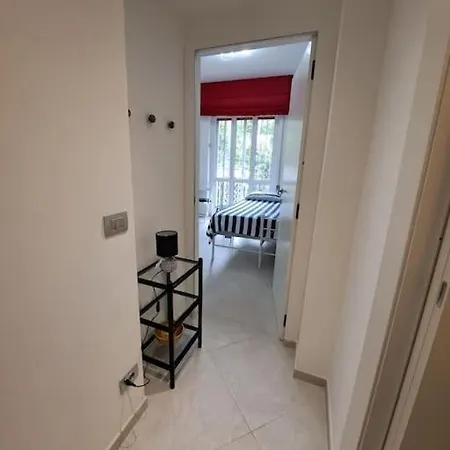 Margherita A 50 Mt Dal Mare Fronte Aria Condizionata Wi-fi